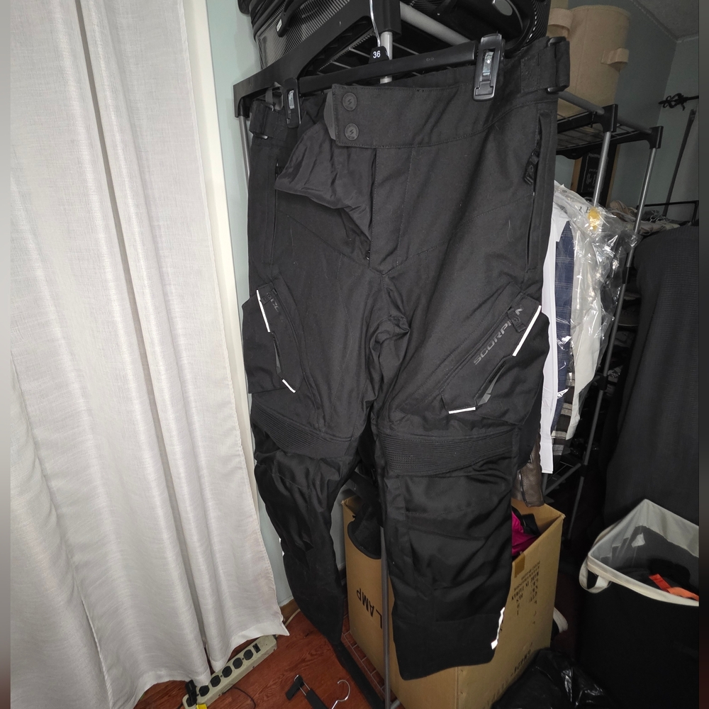 Scorpion Exo Yosemite Men's Black Motorcycle Touring Pants Size Large L 34 NWOT